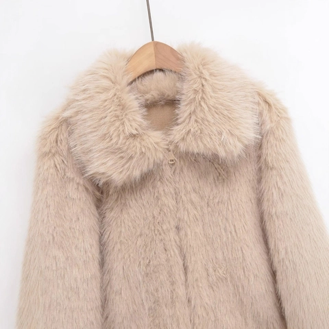 Women Faux Fur Jacket Winter Lapel Long Sleeve Plush Coat Streetwear Khaki Casual Solid Color Warm Short Outerwear Zipper Jacket