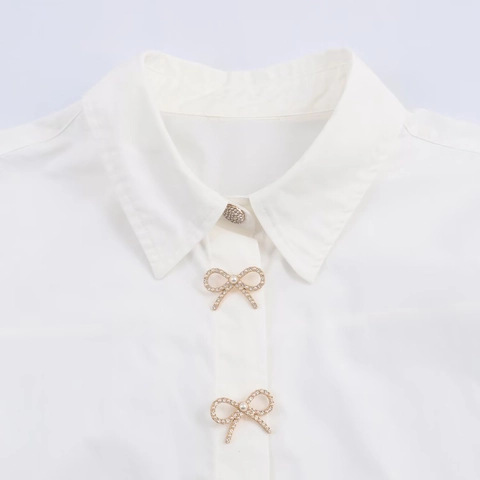 Camisa de Popelina Blanca Informal para Mujer Botón de Joyería Manga Larga Solapa Blusa Elegante Botón de Mariposa de Strass