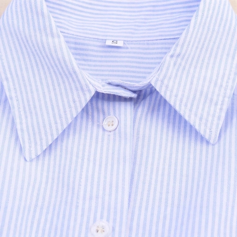 Camisa Corta a Rayas Azul Claro Casual para Mujer Manga Larga Cuello Polo Cintura Plisada Botonadura Sencilla Blusa Moda