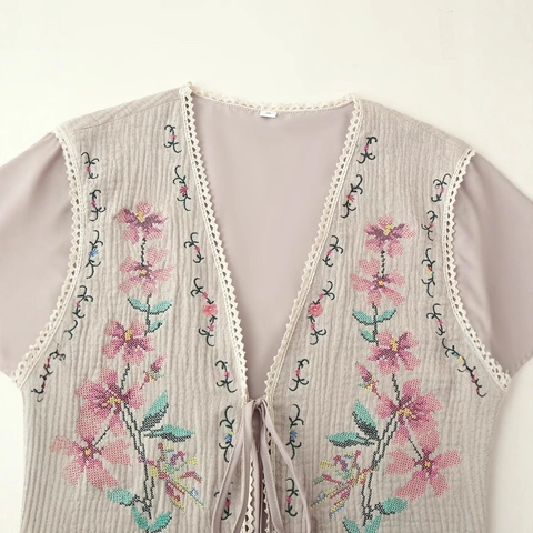 Women Vintage Floral Embroidered Vest Lace Trim Tie-Front Boho Waistcoat Cream Sleeveless Top Ethnic Style Summer Clothes