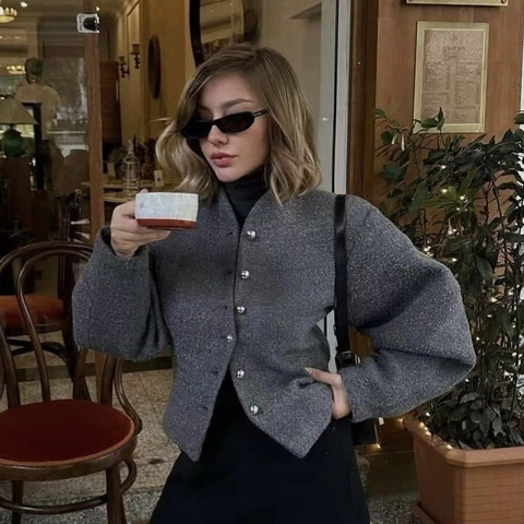 Women Elegant Round Neck Short Jacket With Silver Metal Buttons Lantern Sleeve Fashion Solid Color Casual Outerwear Coat