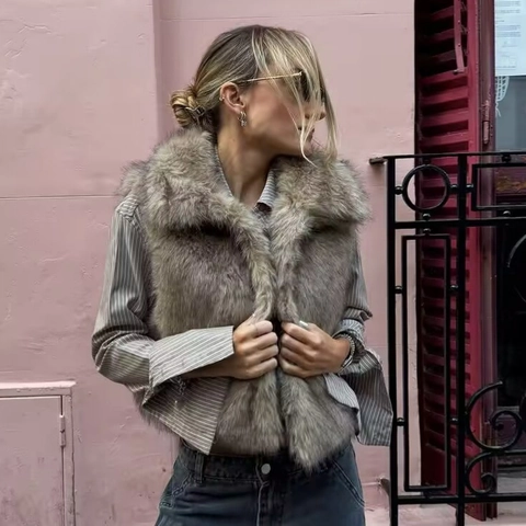 Women Faux Fur Vest Jacket Sleeveless Coat Winter Warm Fuzzy Waistcoat Lapel Collar Outwear With Pockets Fashion