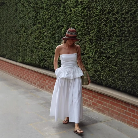 Top de Tubo Sexy Blanco Sin Tirantes para Mujer con Detalles Fruncidos y Dobladillo Peplum Verano Casual Sin Mangas Color Sólido