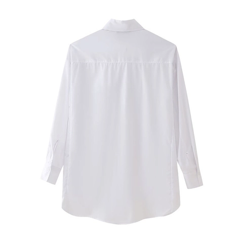 Chemise Blanche Élégante pour Femmes Poches Décorées de Strass et Rivets Manches Longues Revers Chemisier Monopetto