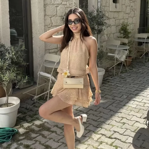 Damen Blumen Mini-Kleid mit Neckholder Ärmellos Gestufter Rüschen Chiffon Sommerkleid Lässig Urlaub Rückenfrei Kurz Kleid