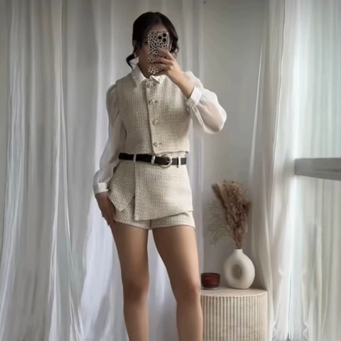 Women French Style Tweed Two Piece Set Sleeveless Vest Top And Skort With Belt Gold Buttons Elegant Summer Casual Suit
