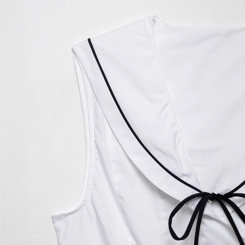 Damen Matrosenkragen Ärmellos Top Preppy Stil Kontraststreifen Schleife Weiß Polyester Bluse Hemd Lässig Sommer Mode