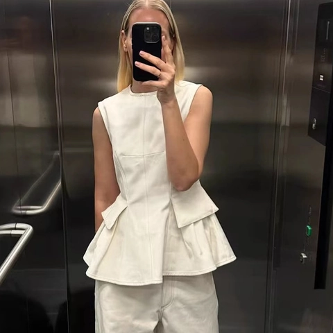 French Style Women Peplum Top Sleeveless Round Neck Solid Color Fashion Waist Defined Top With Decorative Flap Pockets