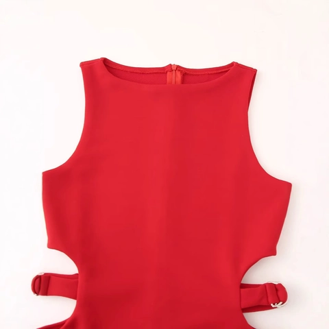 Robe Courte Sans Manches Rouge Pour Femme Col Rond Élégant Taille Haute Design Évidé Boucle Métallique Robe De Soirée Mode
