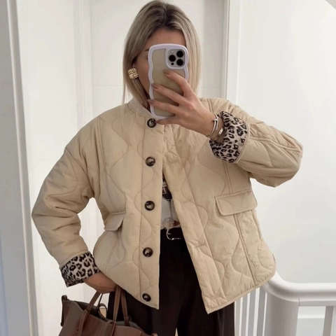 Women's Casual Quilted Jacket Leopard Print Lining Round Neck Button Down Long Sleeve Warm Padded Coat with Flap Pockets
