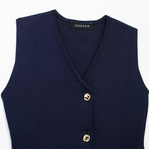 Women Elegant V-Neck Ribbed Knit Vest Slim Fit Sleeveless Sweater Top With Decorative Gold Buttons Summer Casual Knitted Tank