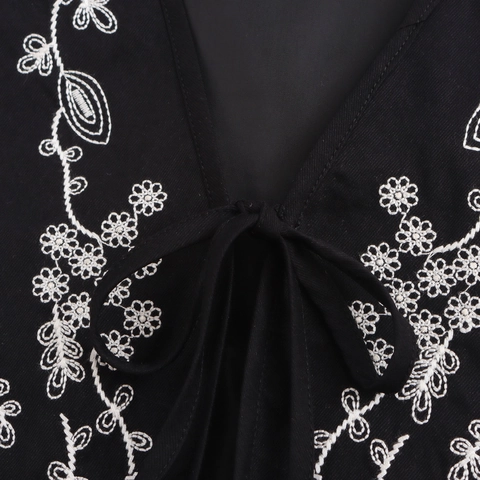 Women Retro Floral Embroidered Vest V Neck Lace Up Sleeveless Short Waistcoat Ethnic Style Black Boho Crop Top For Ladies