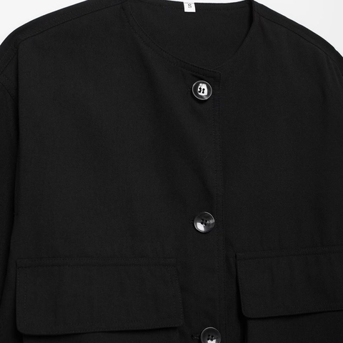 Veste Courte Noire à Col Rond pour Femmes Avec Poches Cargo Et Boutons Manteau Décontracté à Manches Lungues Pour Automne Hiver