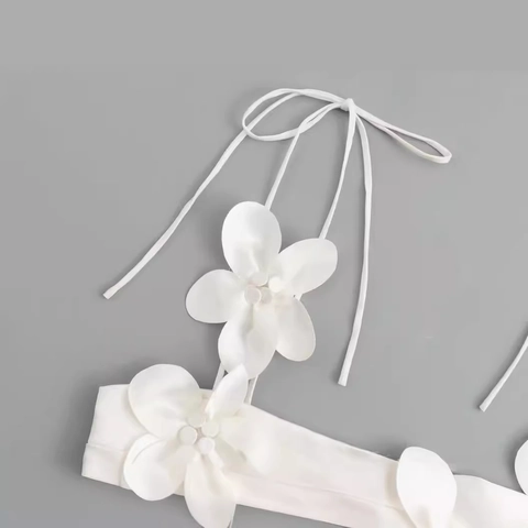 Débardeur Femme Élégant en Satin Blanc Avec Décoration Florale 3D Bretelles À Nouer Ajustables Coupe Ajustée Sexy Party Crop Top