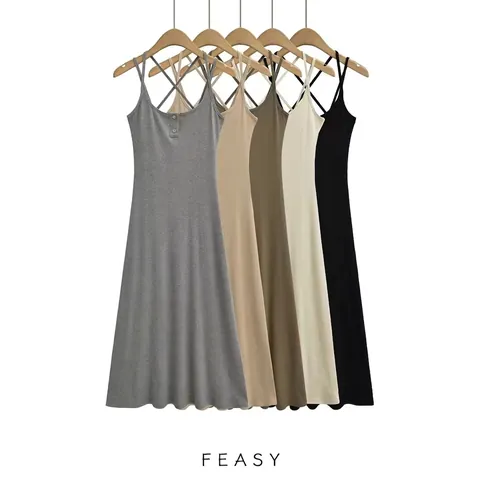 Robe Cami Sexy en Maille Côtelée pour Femmes Dos Croisé Col Rond Profond Décor de Boutons Coupe Ajustée Taille Haute Maxi