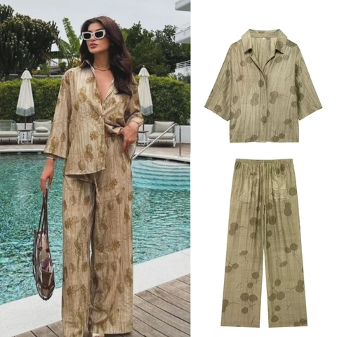 Women Casual Jacquard Floral Shirt And Wide Leg Pants Loose Vacation Top And Bottoms Long Co-ords For Summer Elegant Loungewear