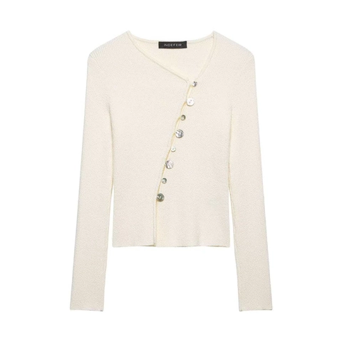 Pull en Maille Asymétrique pour Femme avec Boutons Col Oblique Manches Longues Coupe Ajustée Top en Tricot Côtelé Crème