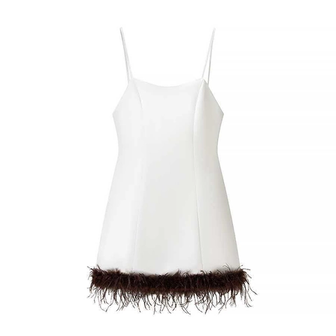 Elegante Witte Satijnen Spaghetti Strap Mini Jurk Met Bruine Veren Trim Mouwloos Slim Fit Party Avondjurk Voor Dames