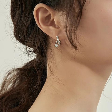 Orecchini a Bottone con Curva Geometrica Minimalista per Donna in Rame con Zirconia Intarsiata Placcati Oro e Argento