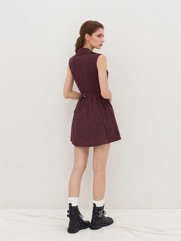 Mini-robe sans manches pour femmes à carreaux rouges French Vintage Élégante Col polo Coupe ajustée Tartan Ligne A Boutonnée
