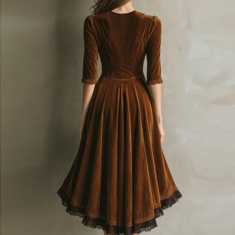 Abito Lungo da Donna in Velluto Dorato Vintage Scollo a V Patchwork in Pizzo Orlo Irregolare Bottoni Retro Streetwear