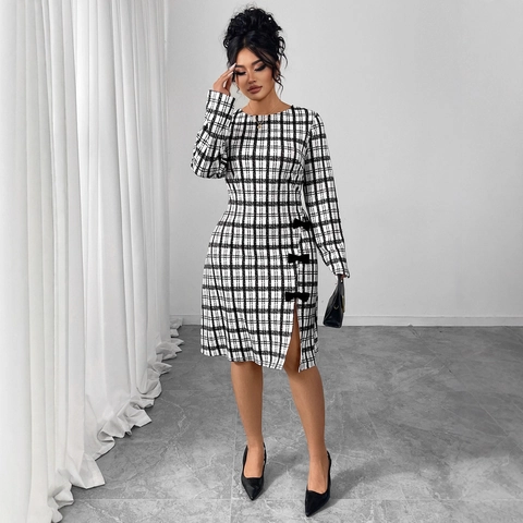 Robe Tweed à Carreaux Noir et Blanc Élégante Femme Col Rond Manches Longues Coupe Ajustée Midi avec Nœuds et Fente