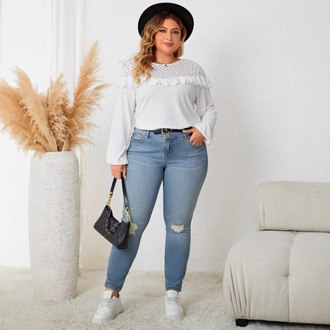 Vrouwen Grote Maten Witte Top Kant Patchwork Ruffle Opengewerkt Lange Mouw Ronde Hals Casual Blouse Elegante Pullover Gebreide Kleding