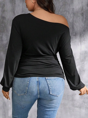 Women Plus Size Off Shoulder Long Sleeve T-Shirt Solid Color Ruched Side Asymmetrical Slim Fit Chic Top
