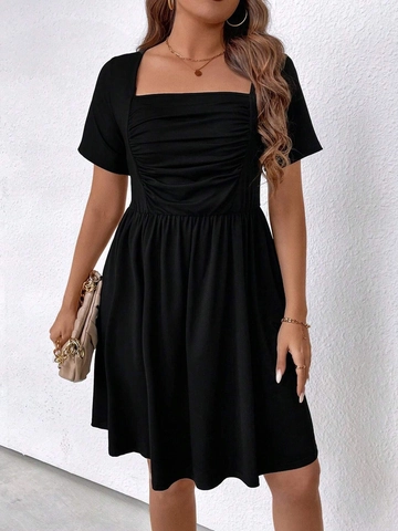Women Plus Size Elegant Square Neck Ruched Short Sleeve Midi Dress Solid Color Slim Fit A-Line Office Casual Polyester Dress