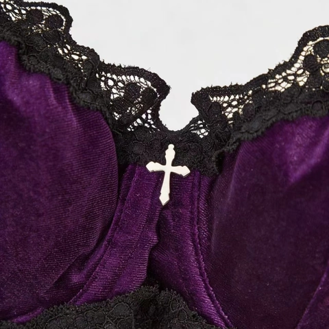 Damen Gothic Lila Samt BH Mit Schwarzer Spitze Silber Kreuz Anhänger Feste Träger Sexy Push Up Shaping Bralette
