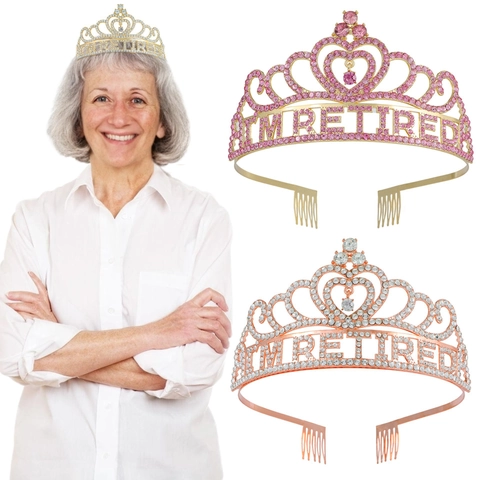 I'M RETIRED Corona Di Tiara In Lega Di Strass Design Cavo A Cuore Cerchietto Per Celebrazione Con Pettini Per Capelli Gioielli Per Feste Donna
