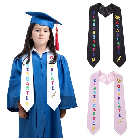 Écharpe de Remise de Diplôme Maternelle Étole en Satin Imprimé Kindergarten Graduate pour Célébration de Cérémonie