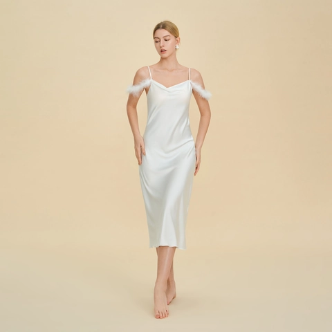 Luxuriöses Satin Spaghetti-Träger Nachthemd Mit Federbesatz Wasserfallausschnitt Nachtwäsche Für Damen Brautjungfern Geschenk Sexy Midi-Kleid