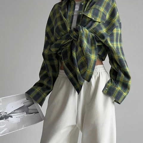 Chemisier à Carreaux à Manches Longues pour Femmes Vintage Décontracté Oversized Revers Chemise à Carreaux Polyester Coton Haut à Boutons Poche
