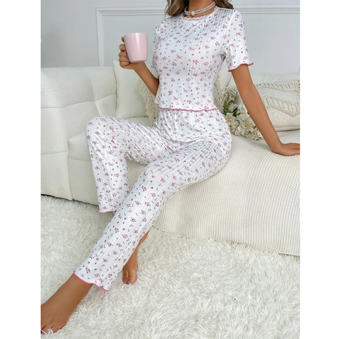 Ensemble Pyjama Deux Pièces à Fleurs pour Femmes en Maille Côtelée Haut à Manches Courtes et Pantalon Long à Volants