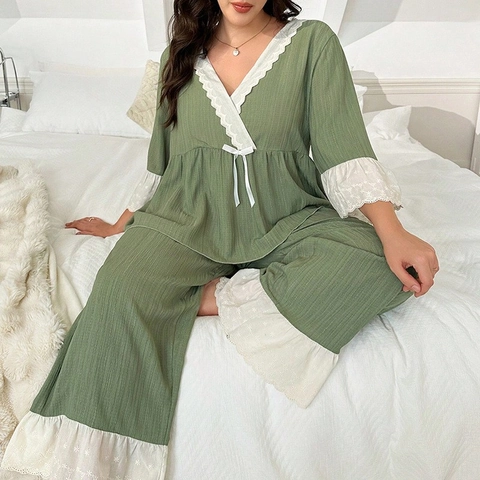 Damen Übergröße Salbeigrün Loungewear-Set V-Ausschnitt Spitzenbesatz Rüschenärmel Top Und Hosen Lässiges Schlafanzug-Set Home Wear