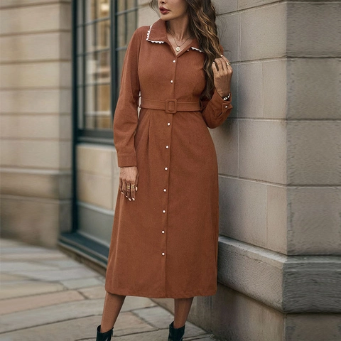 Robe Chemise Midi Vintage en Velours Côtelé pour Femmes Élégante Revers en Dentelle Simple Boutonnage Fente Avec Ceinture