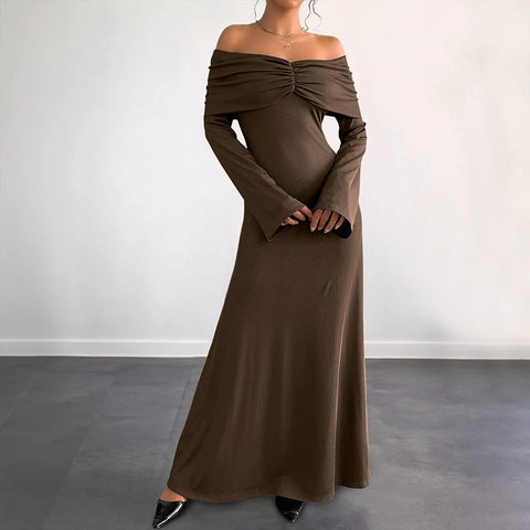 Elegante Off-Shoulder Geplooide Maxi Jurk Ribgebreid Lange Mouwen Slim Fit Bodycon Avondfeest Jurk Koffiebruin