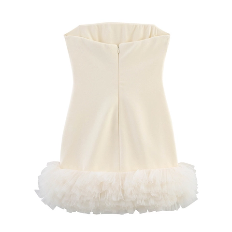 Damen Elegant Trägerlos Minikleid Off White Polyester Tüll Gestufter Rüschensaum Bodycon Party Abend Cocktailkleid