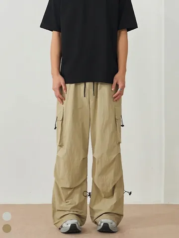 Men High Street Outdoor Cargo Pants Breathable Nylon Multi-pocket Loose Casual Trousers Adjustable Drawstring Hem Solid Color
