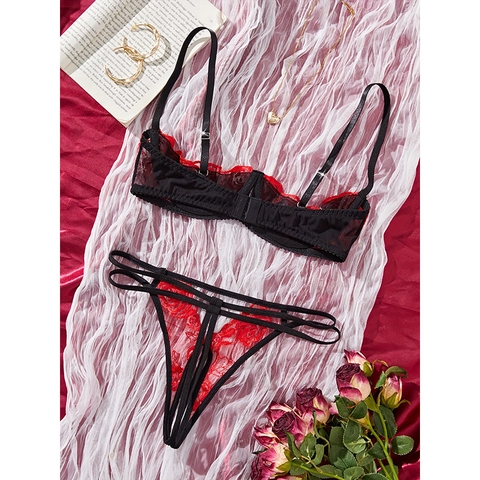Lingerie Sexy Con Ricamo a Rosa Rossa Splicing Reggiseno in Rete Trasparente E G-String Con Cavallo Aperto Intimo Floreale Da Donna