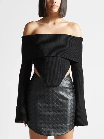 Women's Elegant Off-The-Shoulder Rib-Knit Sweater Slim Fit Long Sleeve Pointed Hem Plain Spring Knitwear Pullover Top