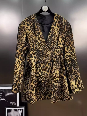 Women Sexy Leopard Print Blazer Jacket Notch Lapel Slim Fit Double Breasted Long Sleeve Streetwear Chic Animal Pattern Outerwear