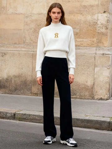 Pull Élégant en Maille Côtelée pour Femme Avec Décoration Trou de Serrure Dorée Col Mi-haut Manches Lanternes Pull Couleur Unie