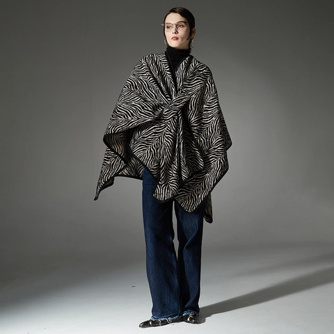 Chal de Punto con Estampado de Cebra para Mujer con Hebilla Grueso y Cálido de Chenilla Poncho Capa para la Moda de Otoño Invierno