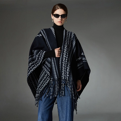 Scialle Poncho in Maglia da Donna con Motivo Geometrico Vintage Nappine Mantella Cardigan Invernale Calda Blu Notte Stile Etnico