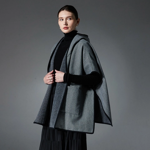 Women's Hooded Poncho Cape Herringbone Pattern Double-Sided Fabric Warm Winter Wrap Scarf With Pockets Loose Fit Cloak