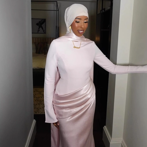 Elegant Satin Plissiert Bodenlang Abendkleid Langarm Slim Fit Muslim Stil Stehkragen Formell Maxi Kleid Für Damen