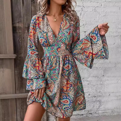 Women's Retro Bohemian Paisley Print V-Neck Long Flare Sleeve Midi Dress Vintage Style Vacation Party A-Line Pullover Dress