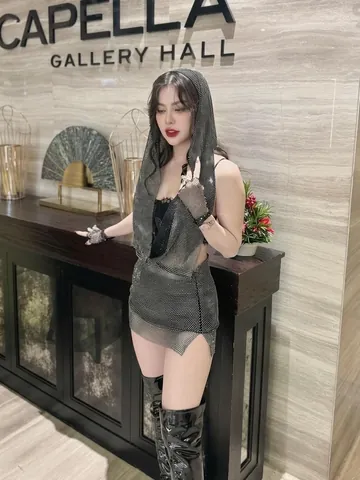Women Sexy Rhinestone Hooded Backless Dress Nightclub Party Mesh Sequin Bodycon Mini Dress Two Piece Skirt Set Jewelry